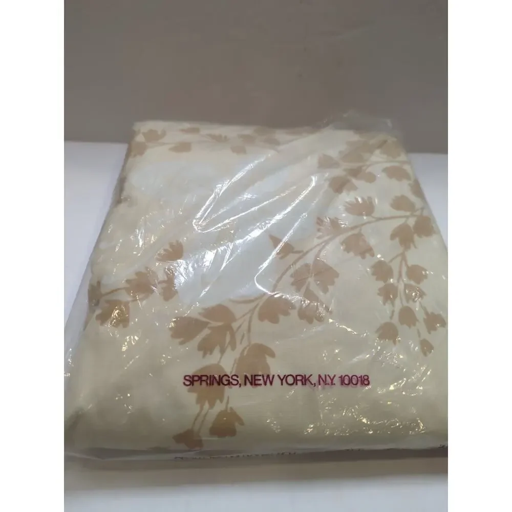 MID CENTURY NO IRON PERCALE DOUBLE FITTED SHEET WITH WHITE BUTTERFLY 54 X 76 IN.